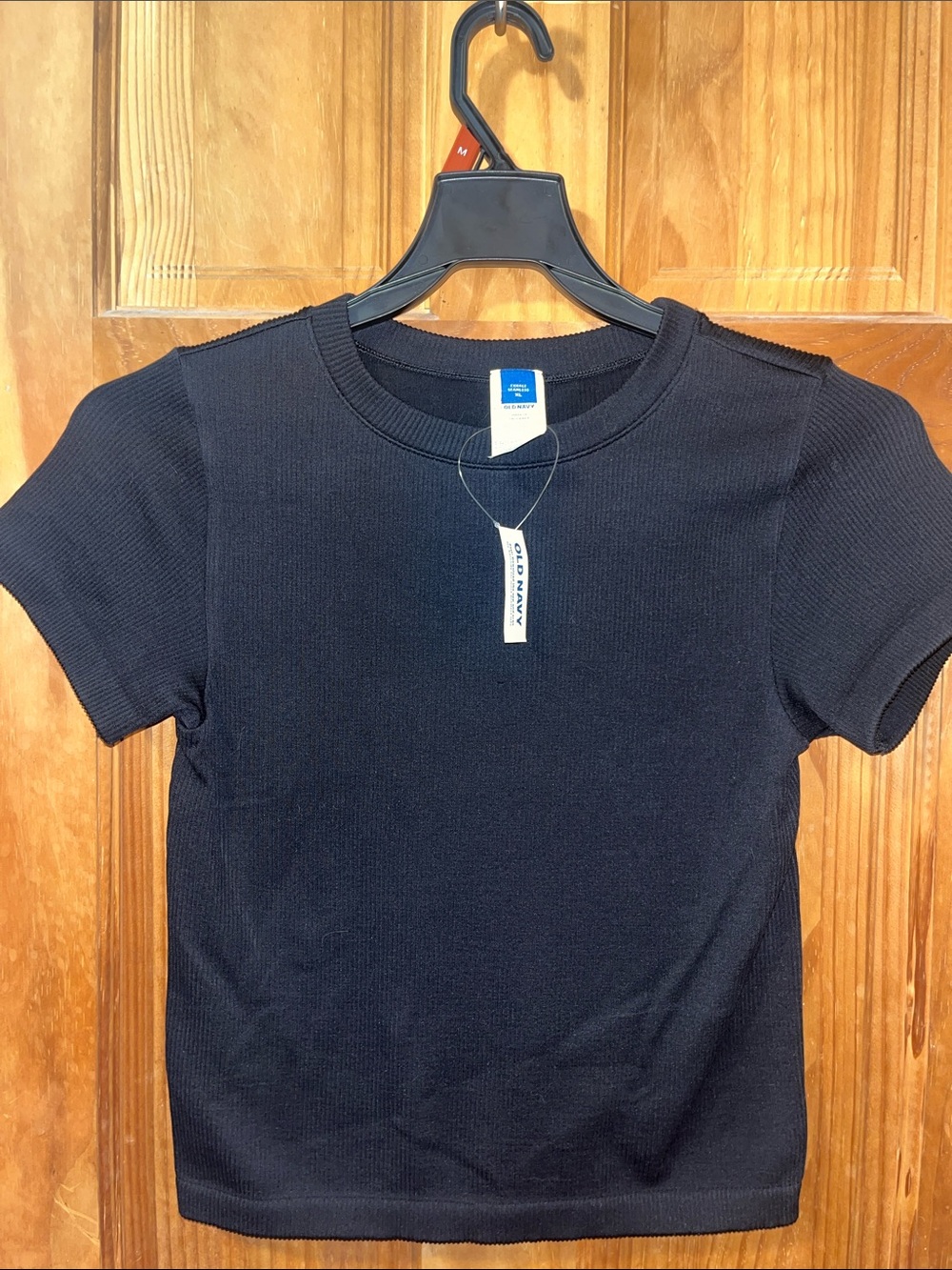 Old Navy Women’s Black Short-Sleeve Athletic Seamless Tee